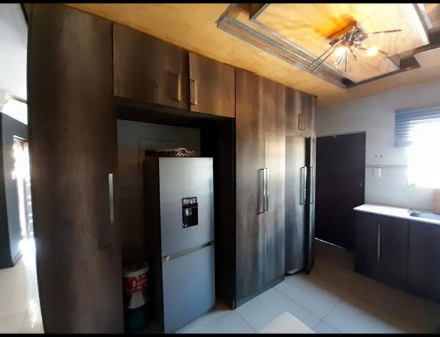 3 BEDROOM HOUSE FOR SALE IN NATURENA